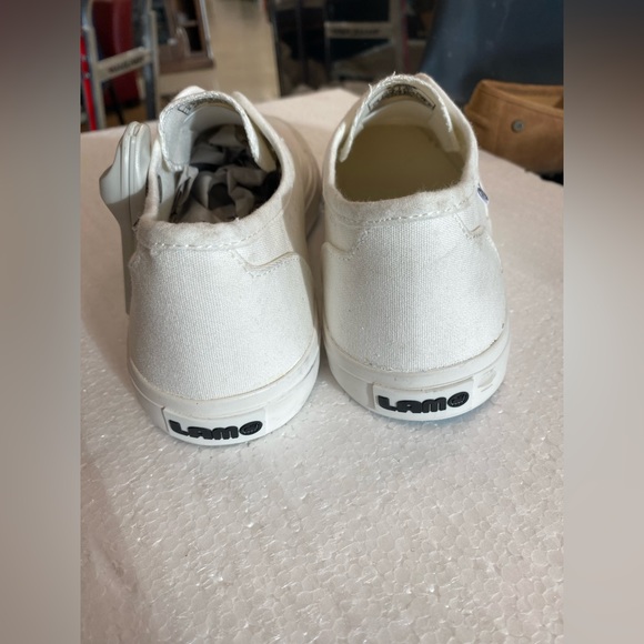 New Alamo Women’s Sneaker Size 8.5 US - Picture 4 of 5